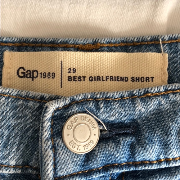 Gap Two-Toned Denim Shorts - Picture 3 of 3